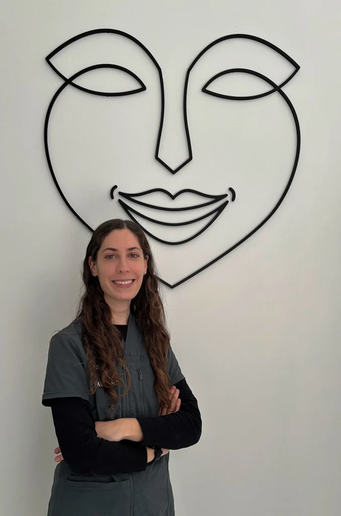 Dra Ana Monje Especialista en odontología